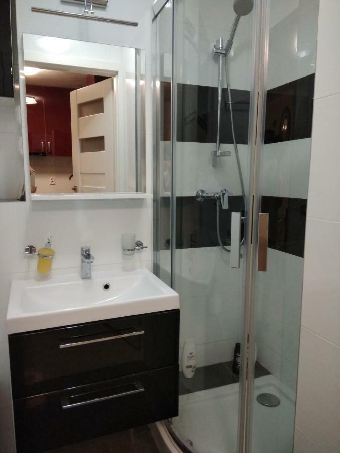 Апартаменты Cherry Apartament W Scislym Centrum Варшава Экстерьер фото