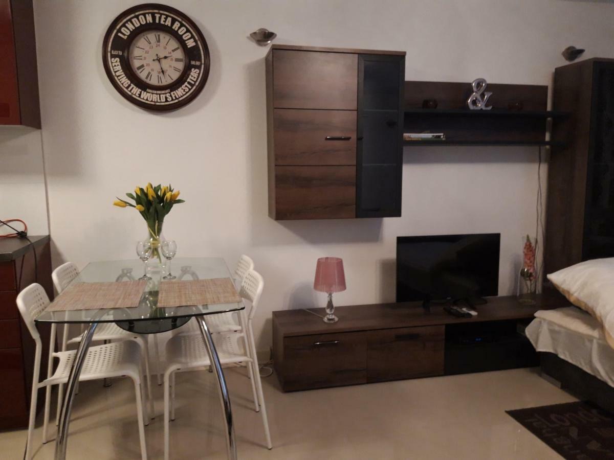 Апартаменты Cherry Apartament W Scislym Centrum Варшава Экстерьер фото